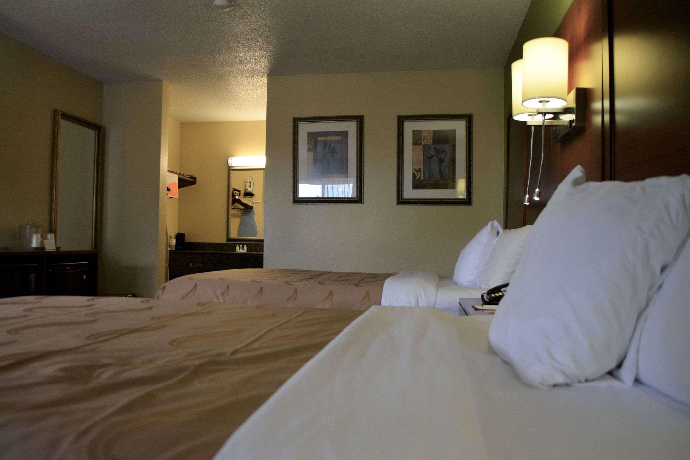 Quality Inn Midtown Savannah Exteriör bild