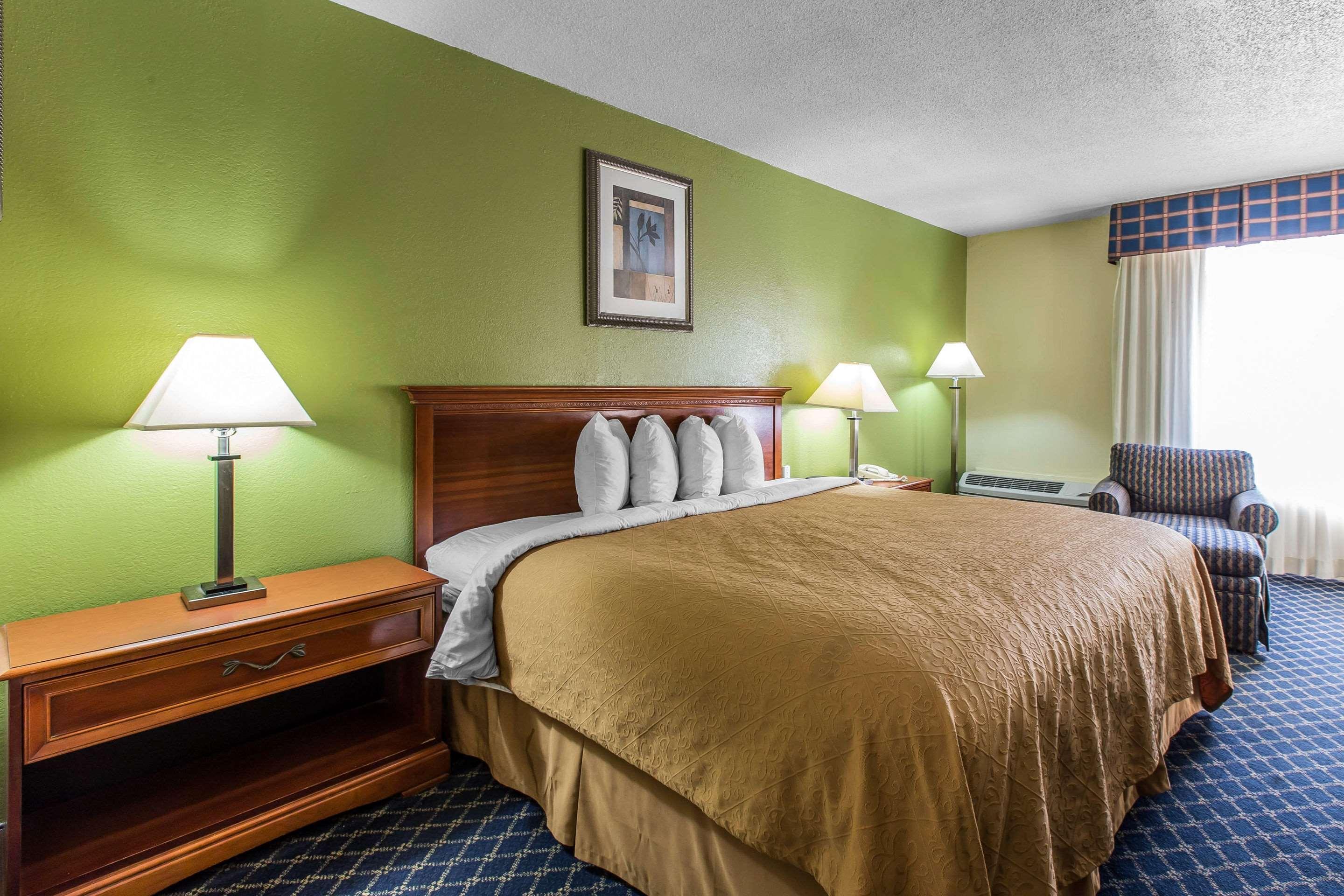 Quality Inn Midtown Savannah Exteriör bild