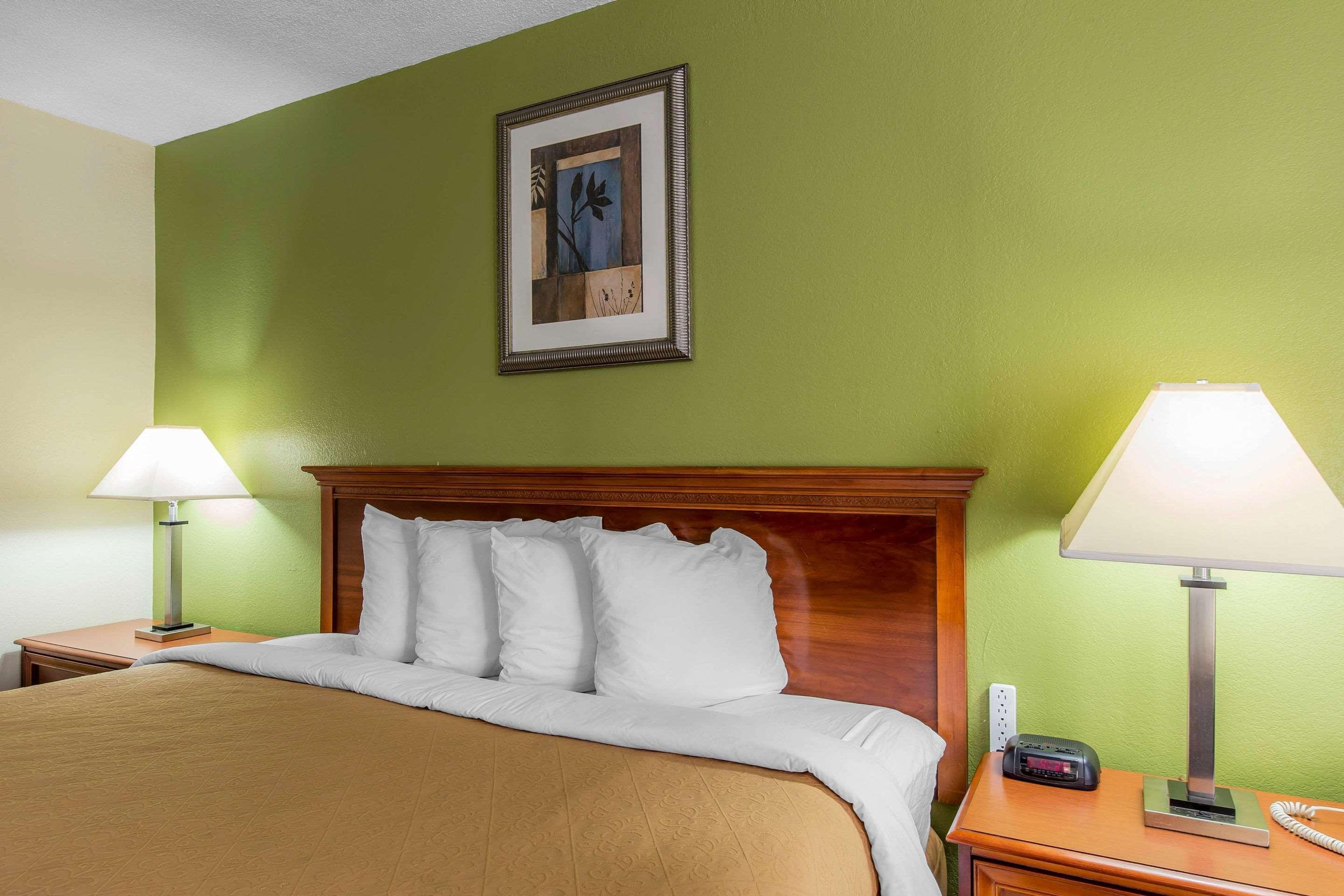 Quality Inn Midtown Savannah Exteriör bild