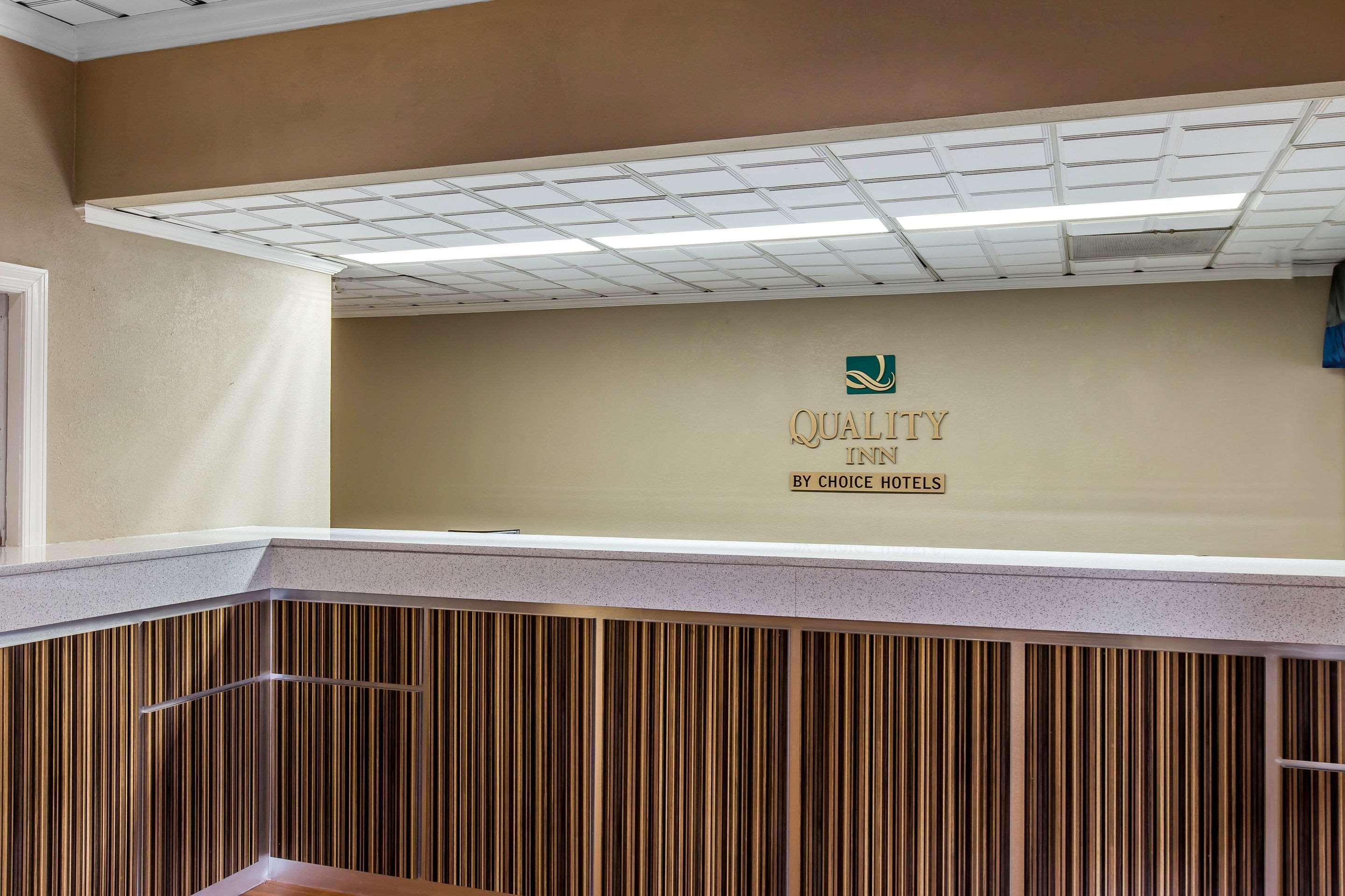 Quality Inn Midtown Savannah Exteriör bild
