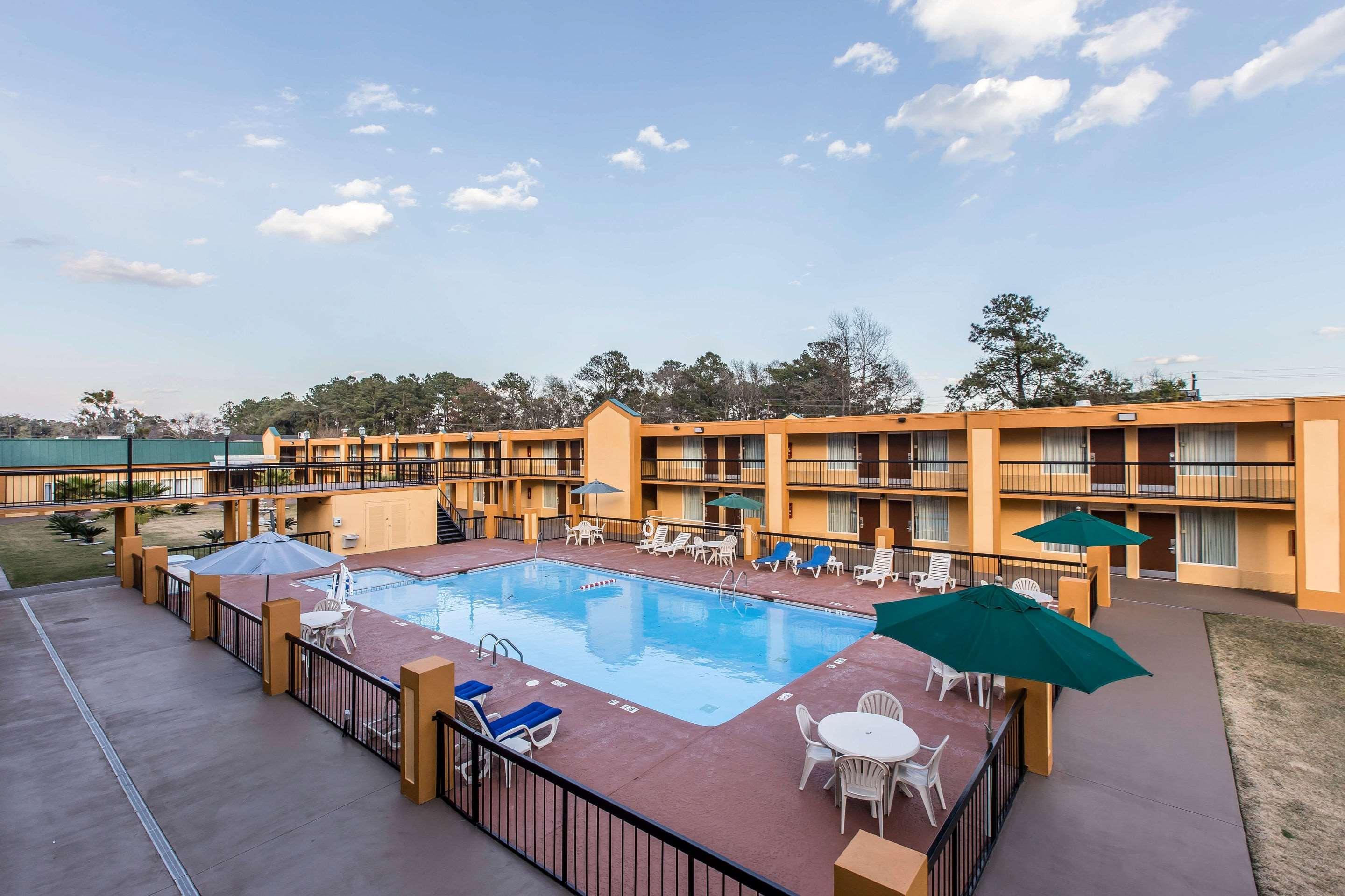 Quality Inn Midtown Savannah Exteriör bild
